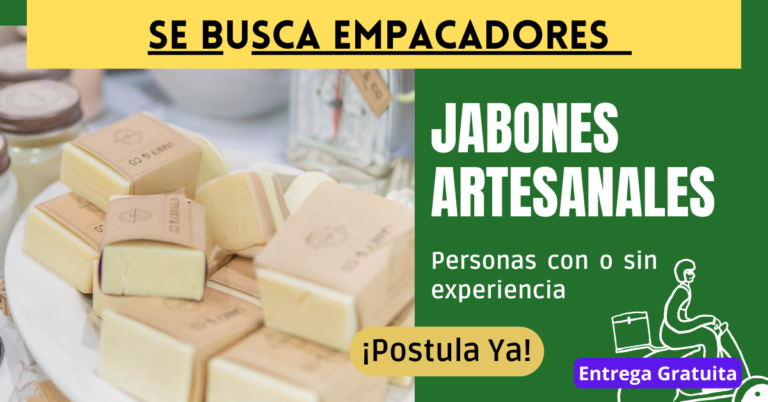 trabaja empaquetando jabones artesanal